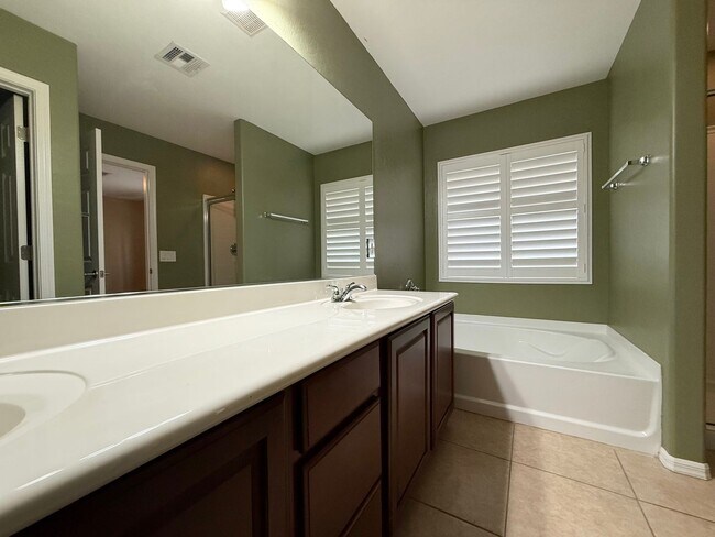 Building Photo - 11833 Bussero Ct