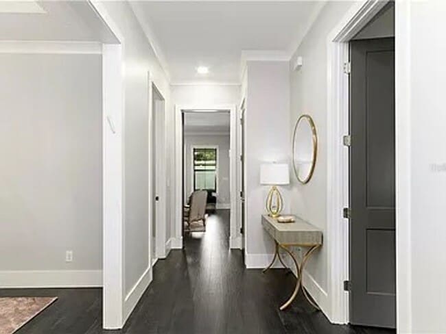 Building Photo - Exquisite 4-Bed, 5.5-Bath Executive Retrea...