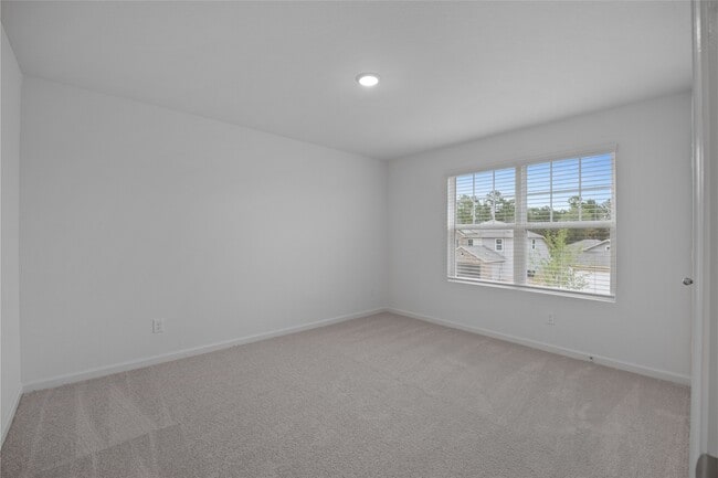 Building Photo - 612 Craven St