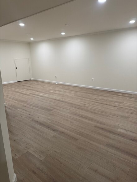Building Photo - 5101 Ampthill Dr