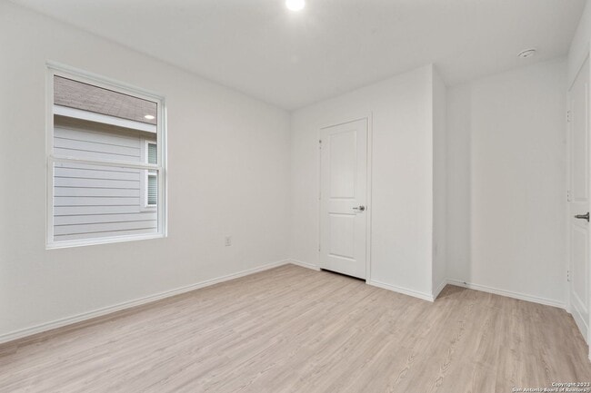 Building Photo - This beautiful single-story home has 4 bedrooms, 2 baths, vinyl flooring throughout, an open floo...