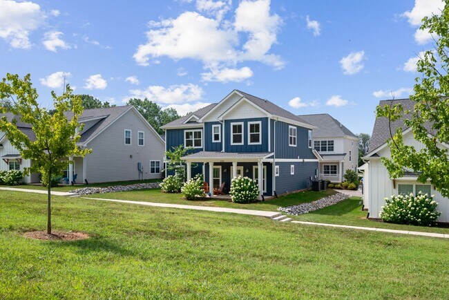 Building Photo - Four Bedroom in Madison TN