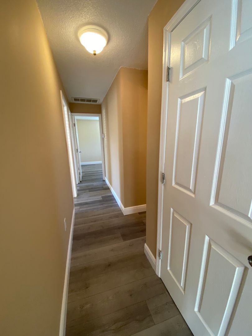 Building Photo - 3/2 Move In Ready