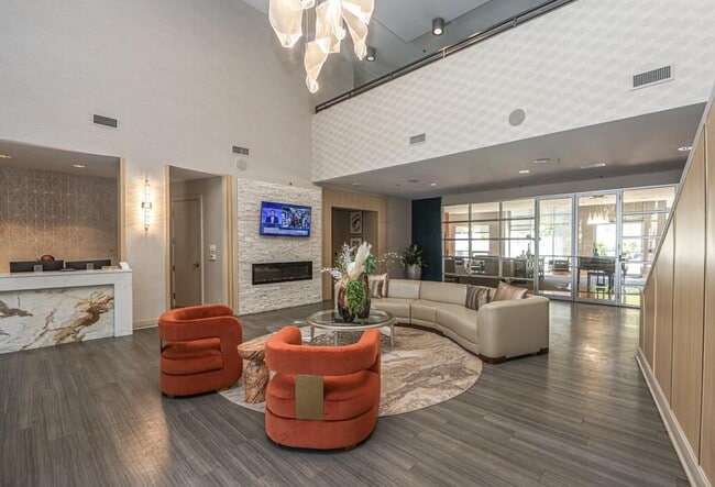 Building Photo - 711 Cosmopolitan Dr NE