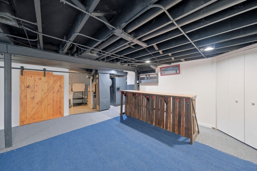 Building Photo - 3561 Sunrise Dr
