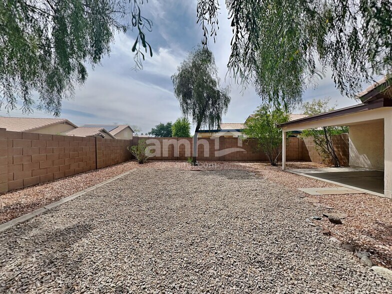 Building Photo - 8545 W El Caminito Dr