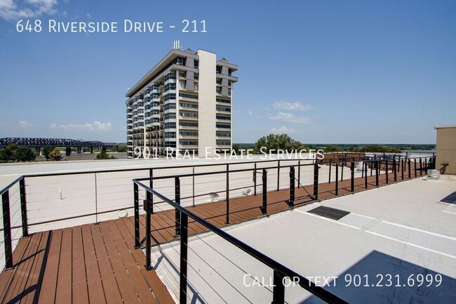 Building Photo - 648 Riverside Dr