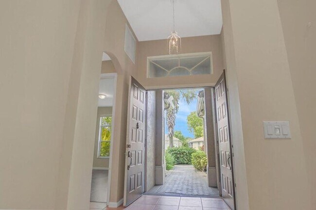 Building Photo - 6731 Southport Dr