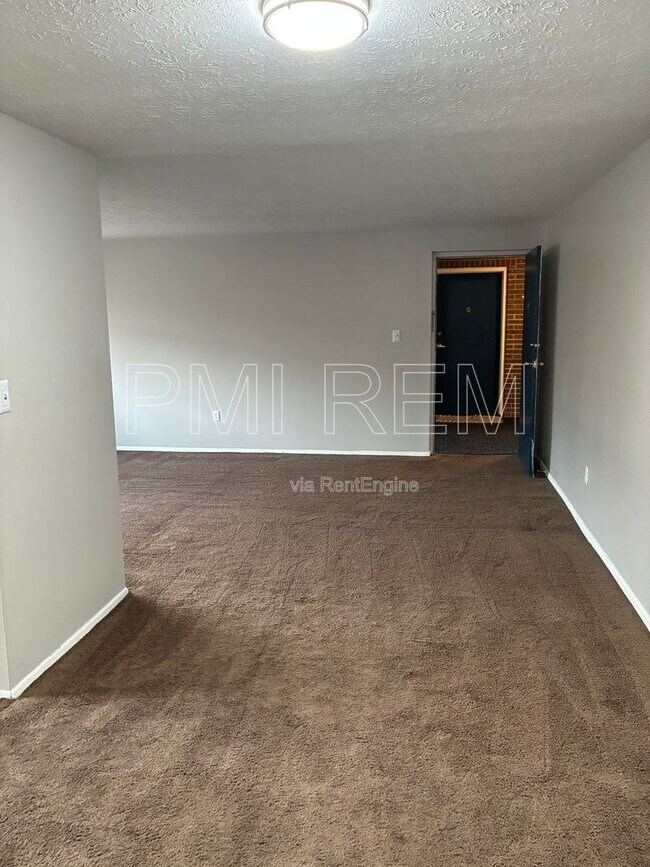 Building Photo - 14221 Triskett Rd