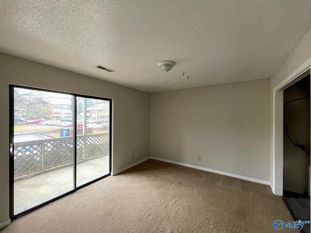 Building Photo - 5001-5007 7 Pine Cir