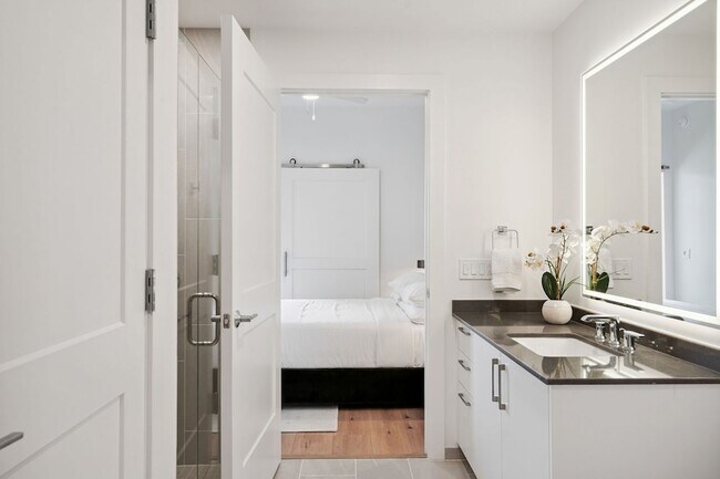 Building Photo - 1212 Demonbreun St