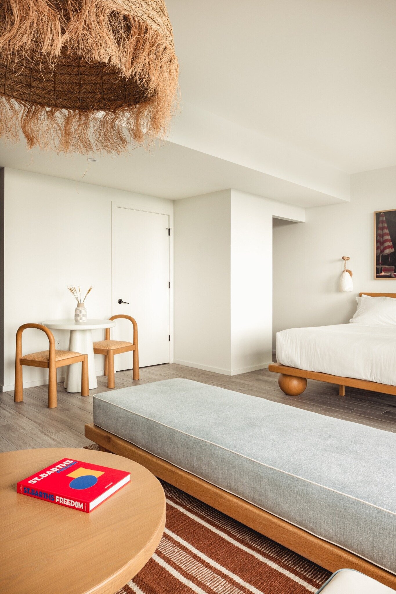 Building Photo - 221 SW 1st Ave