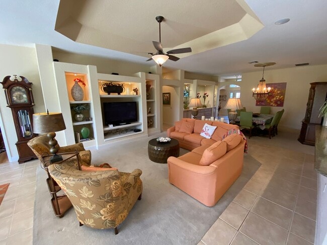 Building Photo - Exquisite - Turnkey, 3 bed + 2 1/2 Bath + ...