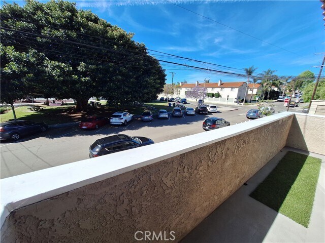 Building Photo - 2305 Rockefeller Ln