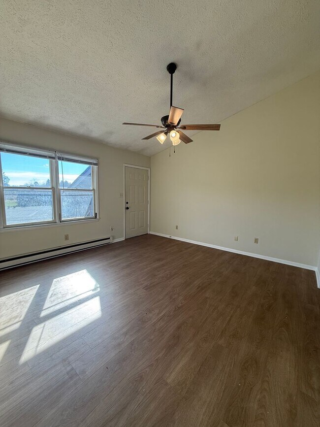 Building Photo - power260