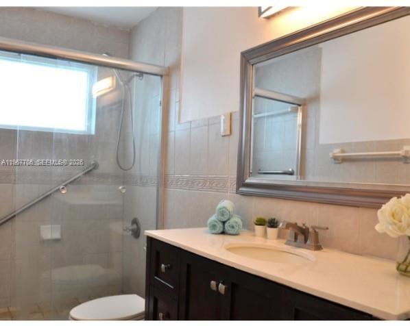 Building Photo - 2401 SW 31st Ave