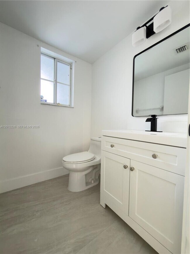 Building Photo - 8725 SW 158th Pl