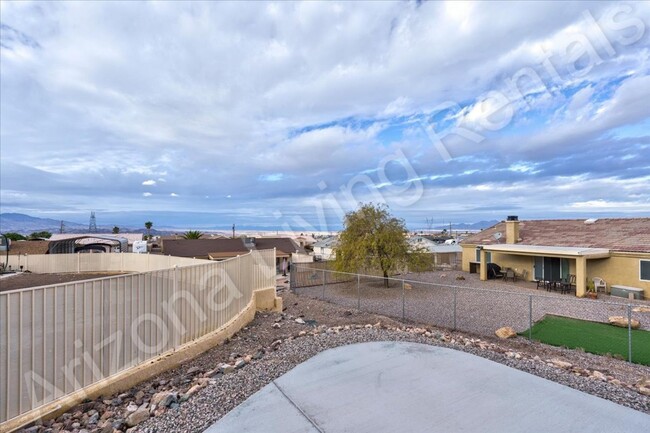 Building Photo - FURNISHED HOME