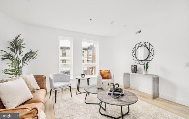 Building Photo - 1540 Frankford Ave