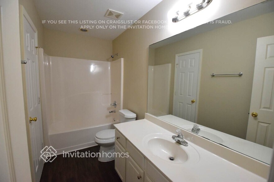 Building Photo - 4010 Portico Run Dr NE