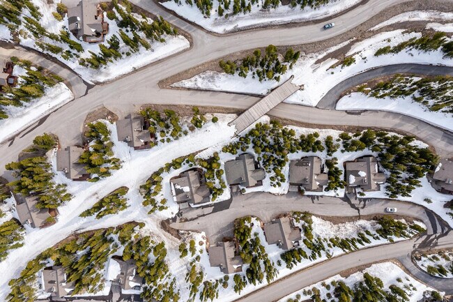 Building Photo - 4 Mountain Home Rd