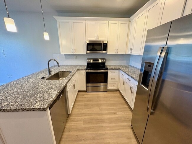 Building Photo - 7531 E Billings St