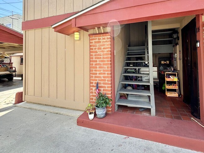 Building Photo - Incredible Value Just Steps from the Sand | 1 Bed 1 Bath Upper Unit  | Silver Strand Beach | Unfu...