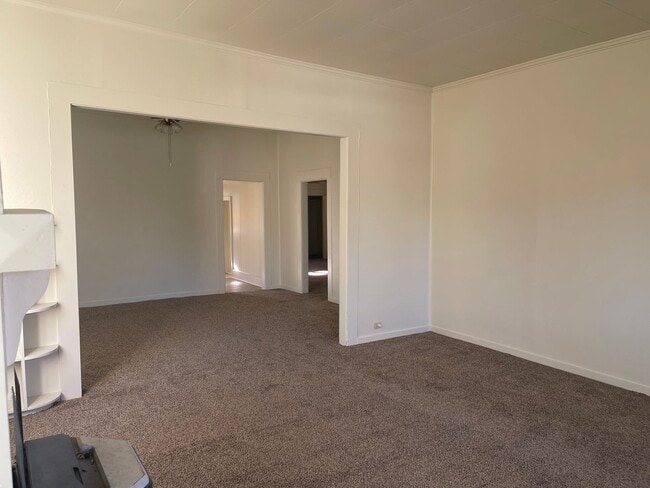 Building Photo - 2023 Placer St