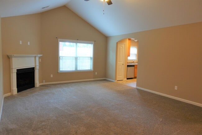 Building Photo - 161 Tiara Ridge Ln