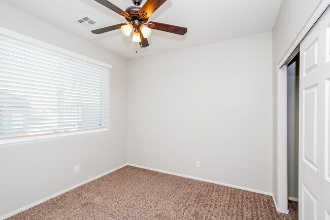 Building Photo - 5350 Panaca Spring St