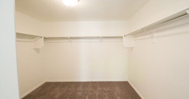 Building Photo - 1975 W 950 N