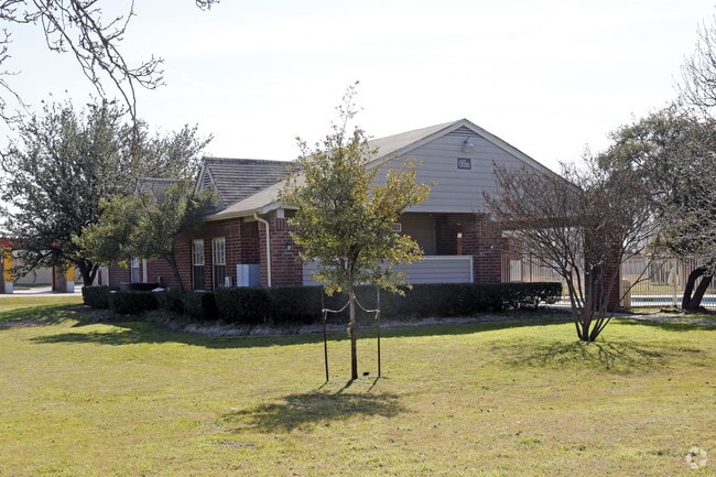 Building Photo - Ashton Apartments