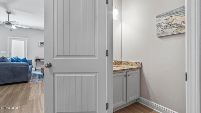 Building Photo - 7450 Shadow Lake Dr