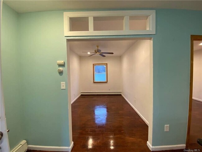 Building Photo - 202 N Wellwood Ave