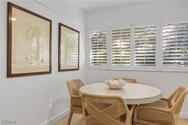 Building Photo - 503 Broad Ave S