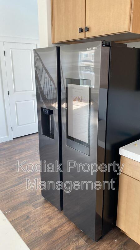 Building Photo - 1439 W Stable St