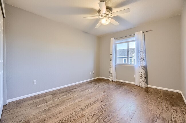 Building Photo - Luxury Living Awaits in this Grant Ranch H...