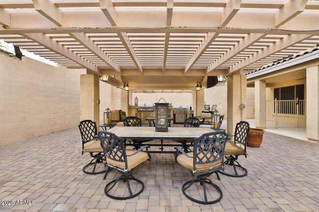 Building Photo - 6206 W Buckhorn Trail