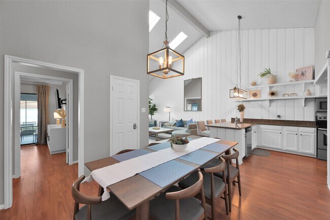 Building Photo - 39 Lakeview Village