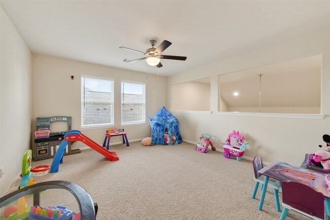 Building Photo - 6215 Prince Pl Dr