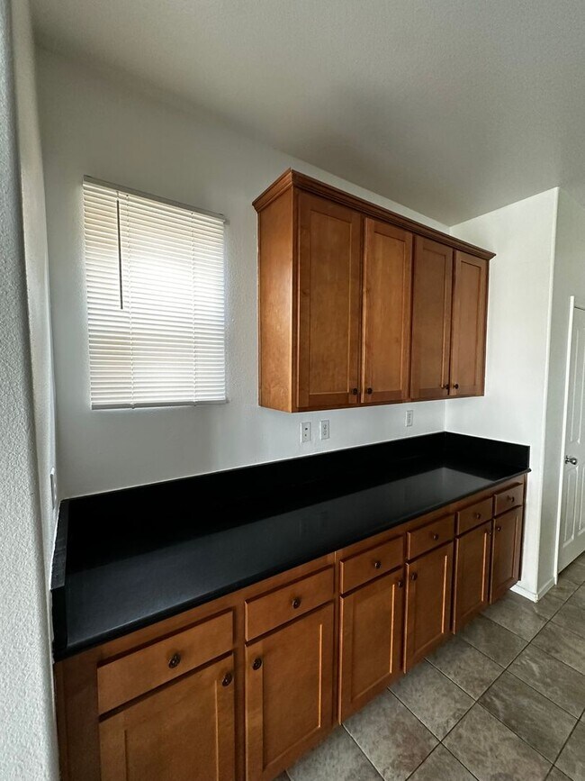 Building Photo - 3059 Kalei Ct