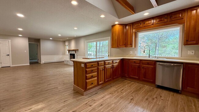 Building Photo - Stylish 3-Bedroom Remodel with Two Firepla...