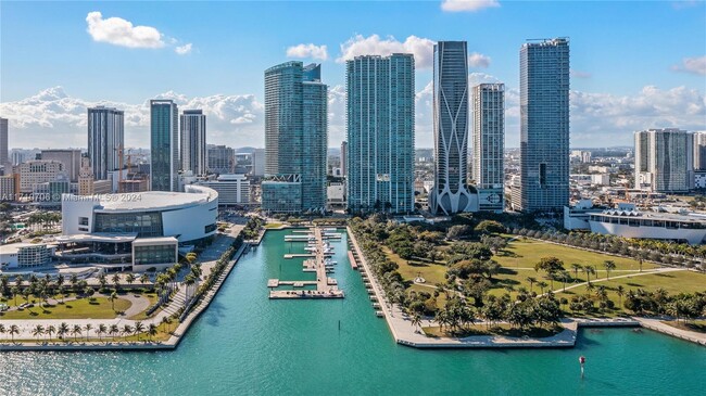 Building Photo - 1040 Biscayne Blvd