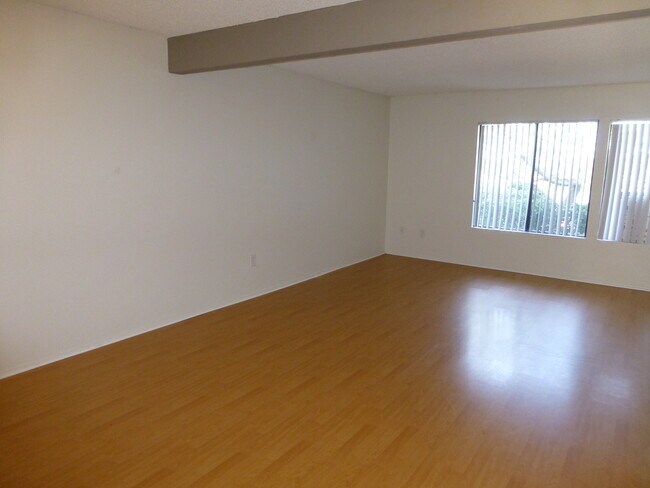 Building Photo - 2504 Via Rojo