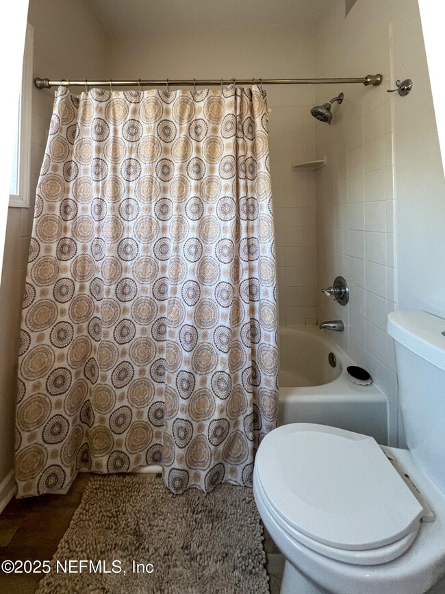 Building Photo - 3568 Riverside Ave