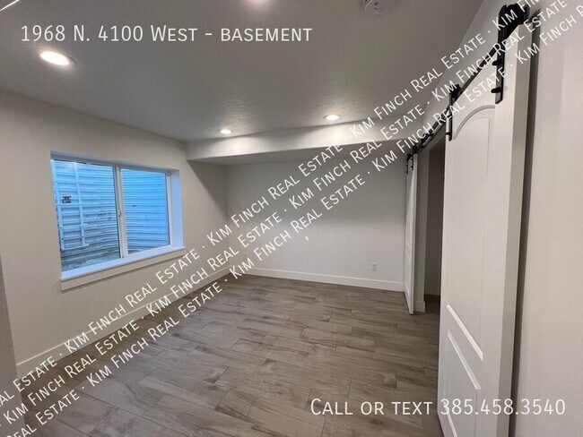 Building Photo - 1968 N 4100 W