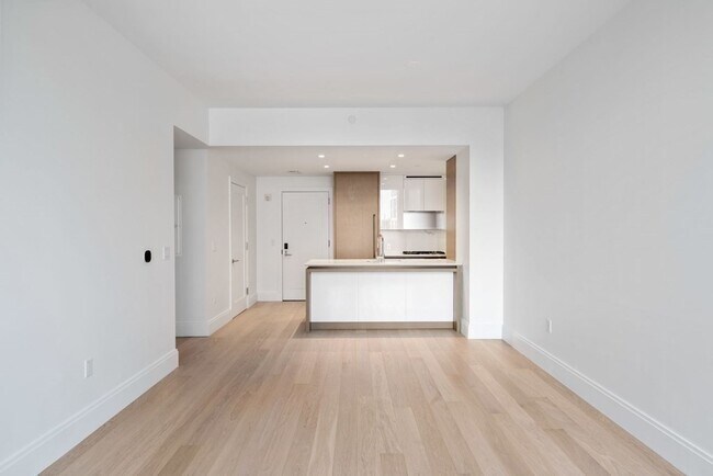 Building Photo - 380 Harrison Ave