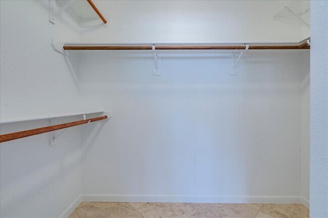 Building Photo - 6530 Needham Ln