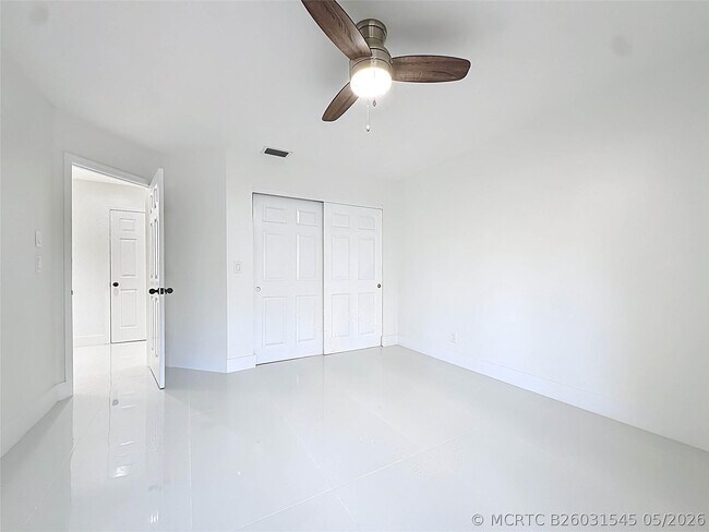 Building Photo - 1200 Poitras Dr