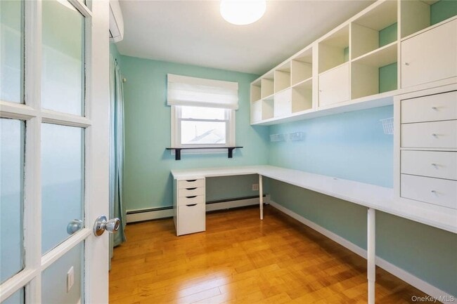 Building Photo - 869 Beach St